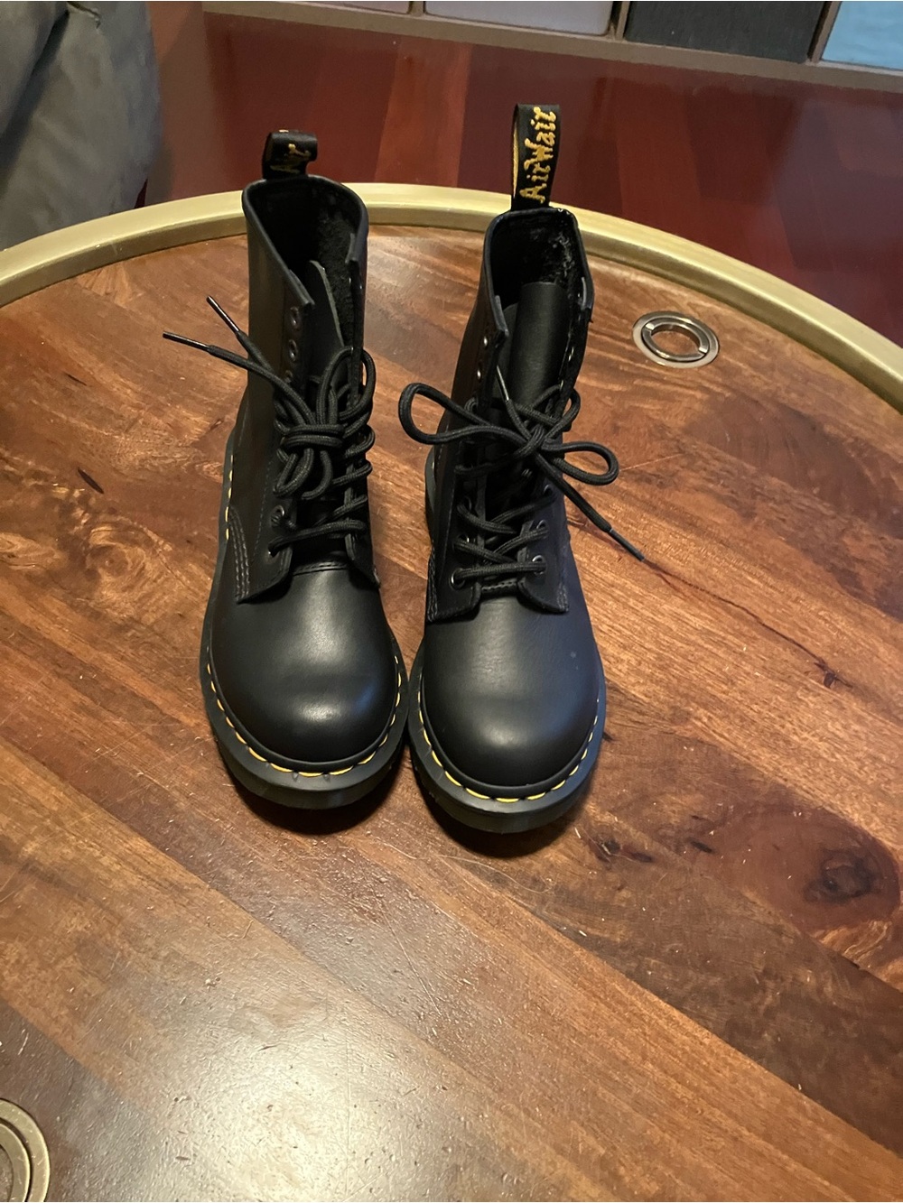 Dr Marten’s 11821 Black AIR WAIR Lace Up Smooth Leather Boots Women’s/Girls Sz 5